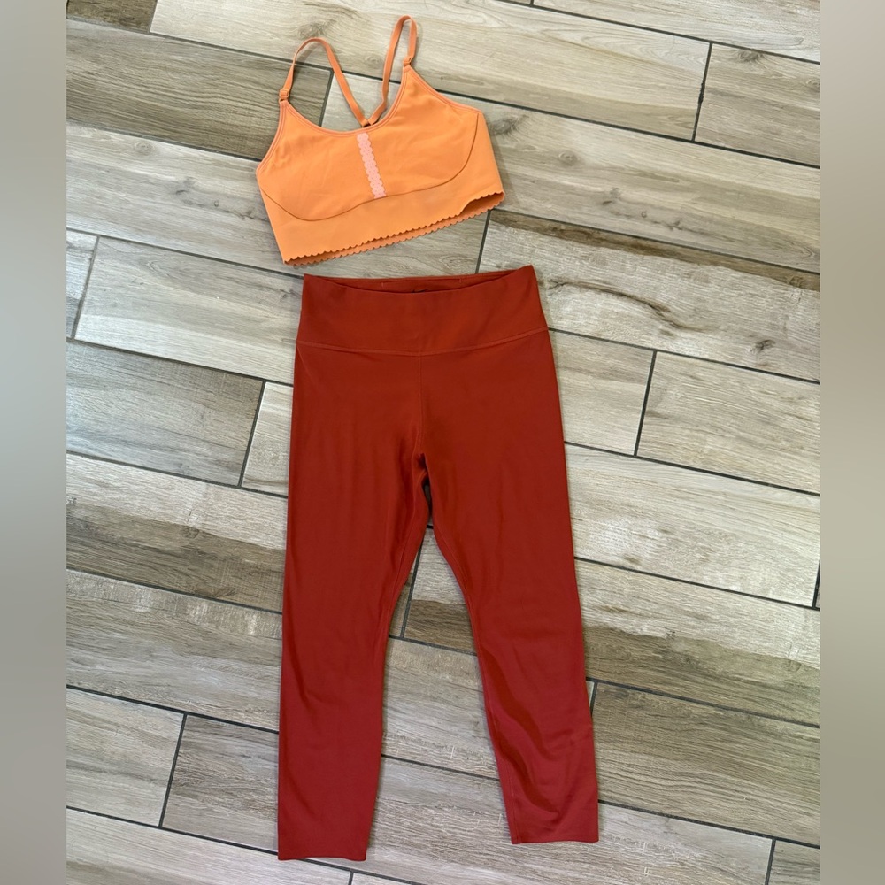 Nike Dri-FIT Workout Set – Size S Bra & M Leggings